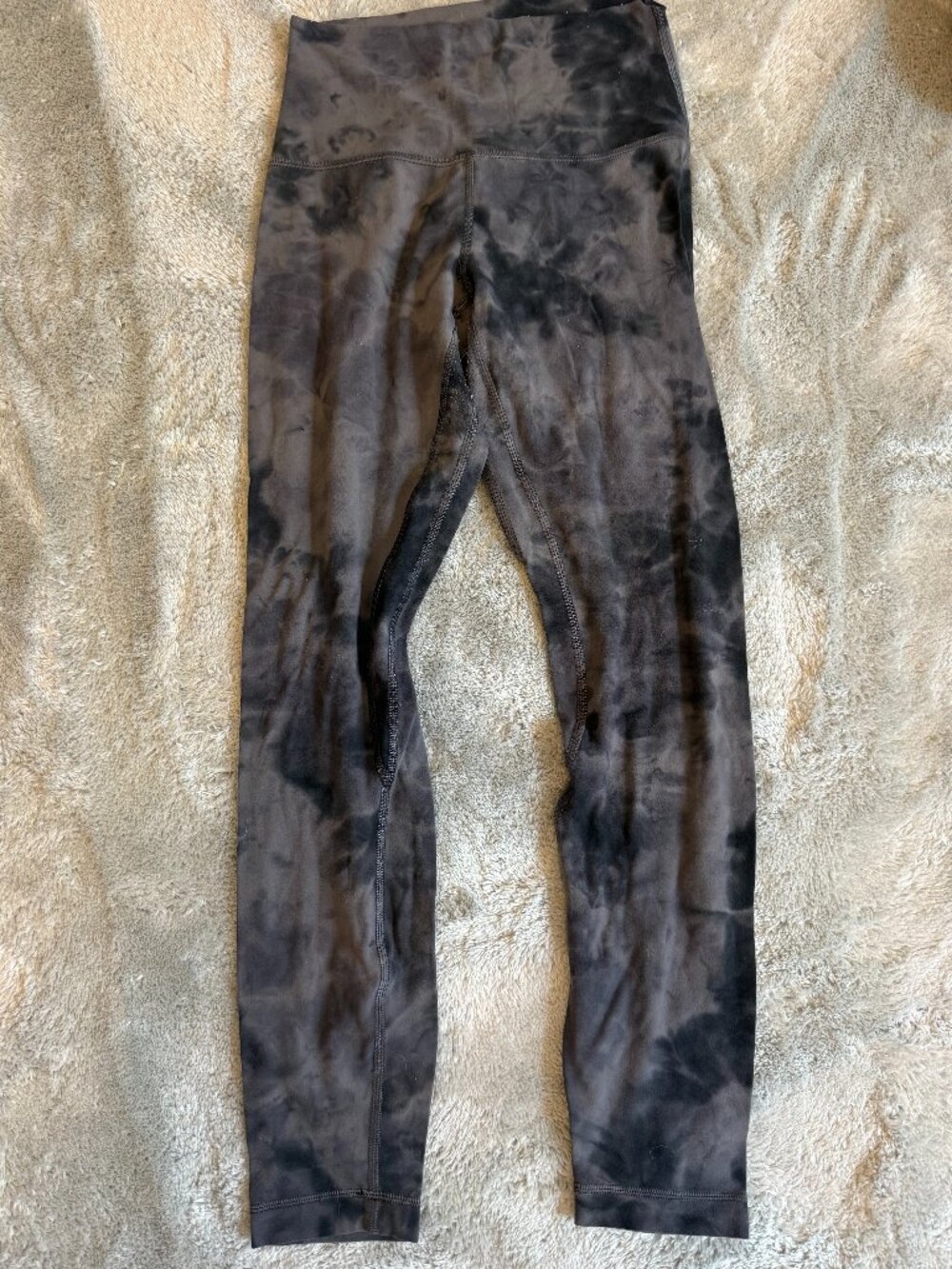 Lululemon Black/Grey cloudy Leggings